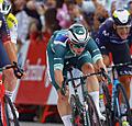 Kaden Groves wint slotrit Vuelta na knettergekke finale in Madrid