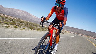 Bernal nog steeds buiten strijd na turbulente Ronde van San Juan