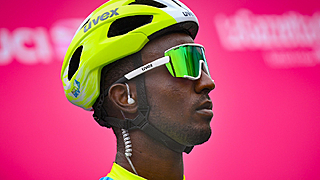 Biniam Girmay zorgt voor complete ontsteltenis na Giro-opgave
