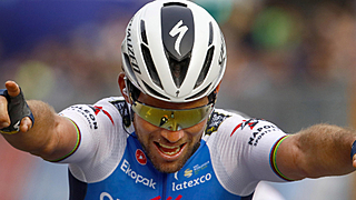 Cavendish haalt uit naar Quick-Step na niet-selectie Tour