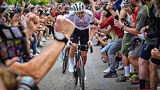 Tadej Pogacar komt met verklaring voor derde plek in openingsrit Giro d'Italia