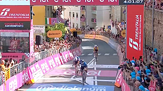 Domper Alaphilippe: Sanchez klopt Fransman na spectaculaire Giro-etappe