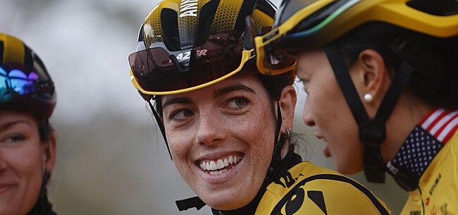 Jumbo-Visma knalt naar winst in eerste tijdrit La Vuelta Femenina